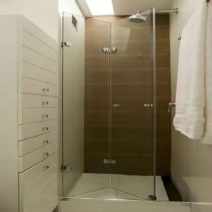 Box articulado modelo flex de vidro incolor